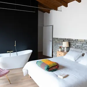 Kh Lezama Suites, Breakfast & Laundry Habitación en casa particular